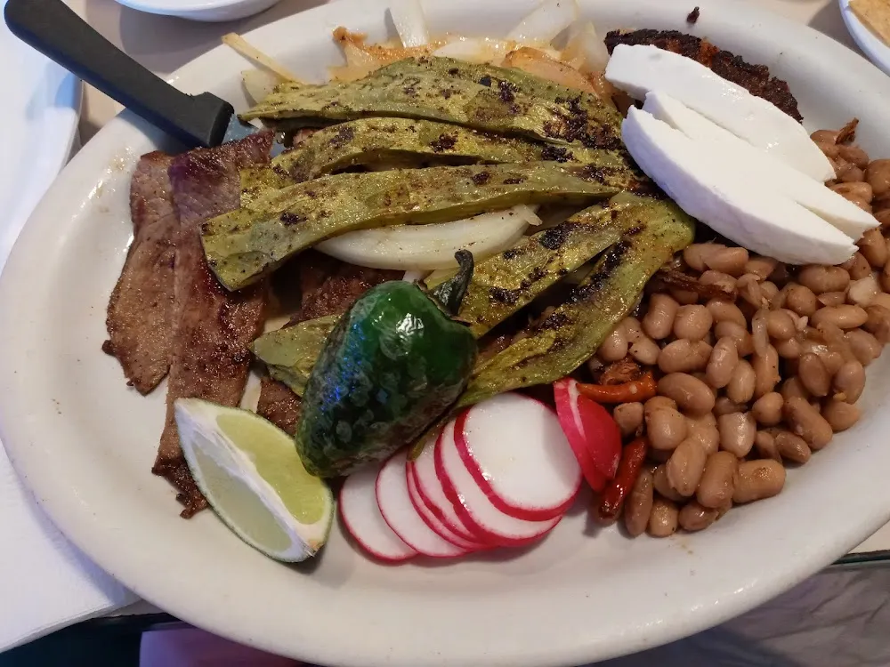 Carne Asada Y Cactus